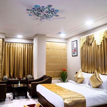 Hotel Kingfisher Udaipur Exterior photo