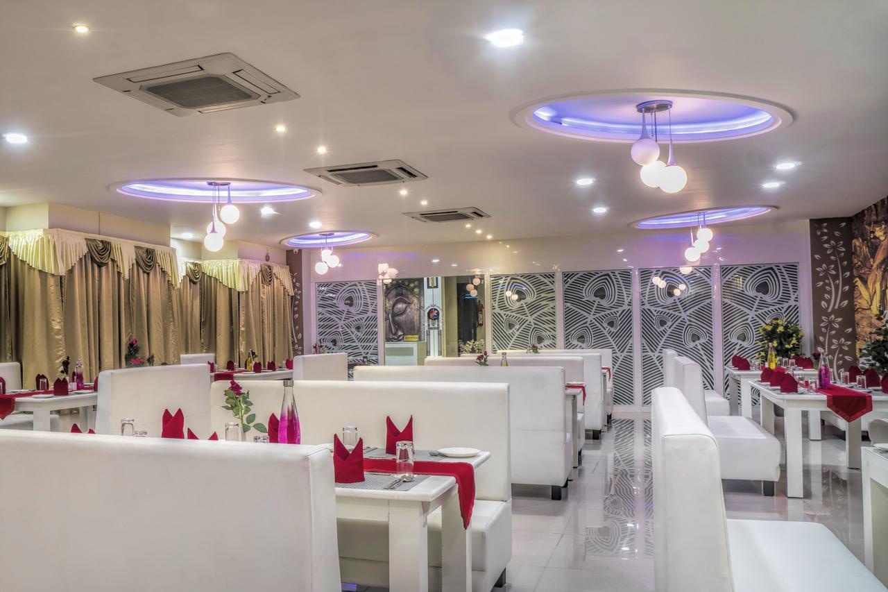 Hotel Kingfisher Udaipur Exterior photo