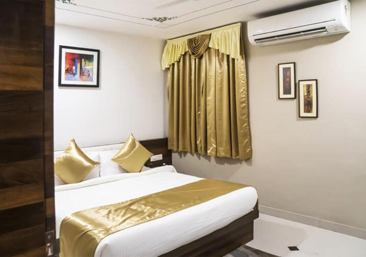 Hotel Kingfisher Udaipur Exterior photo