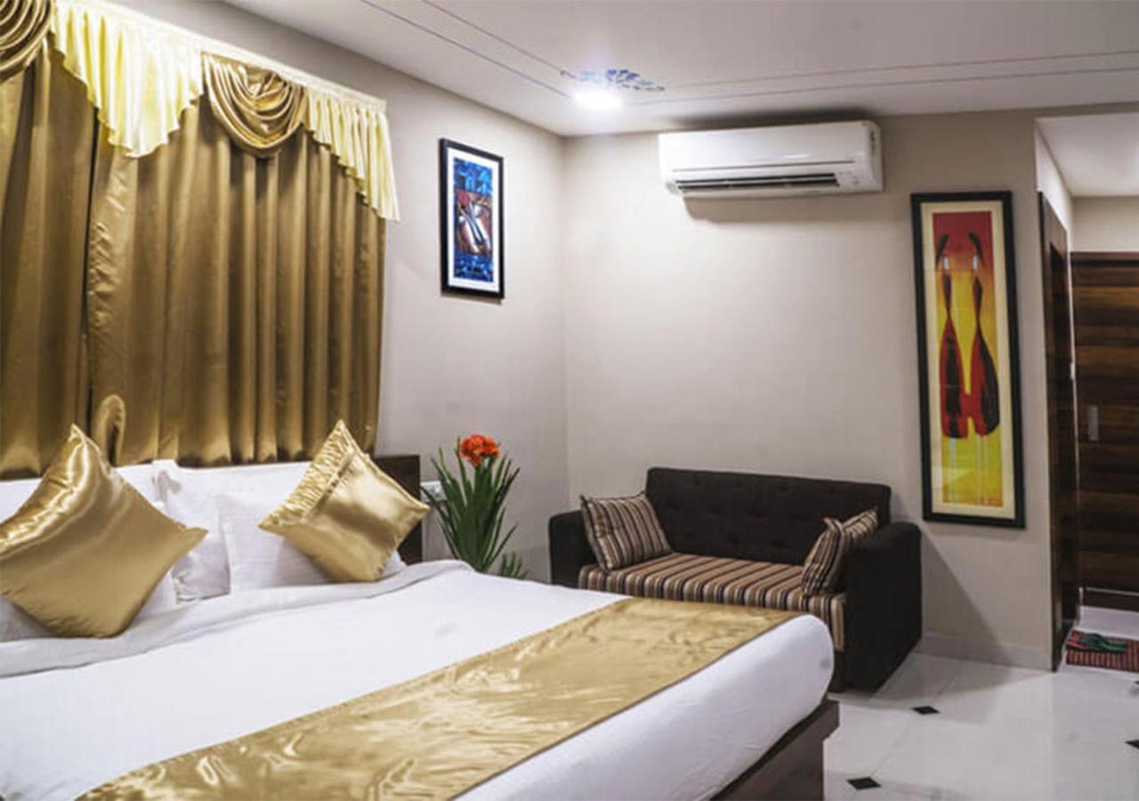 Hotel Kingfisher Udaipur Exterior photo