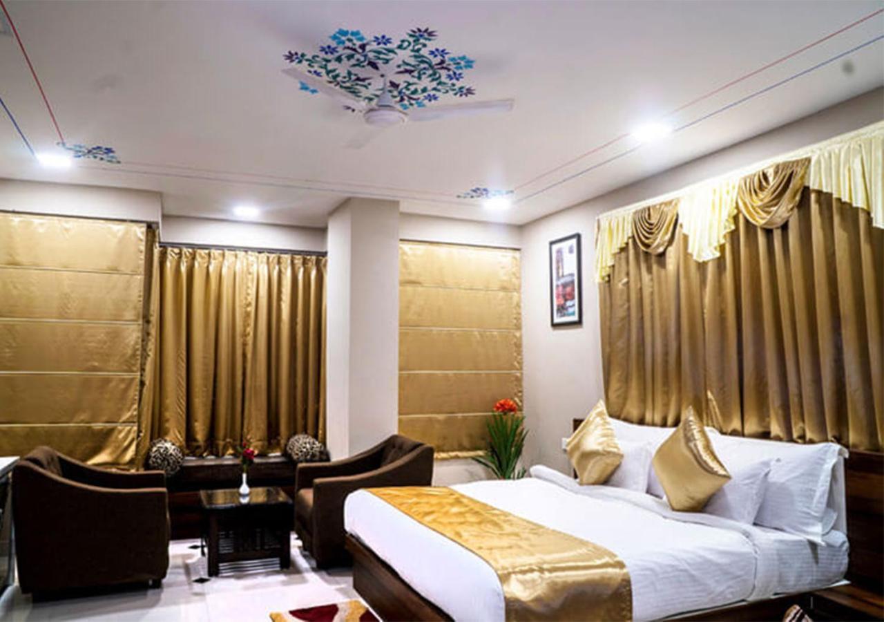 Hotel Kingfisher Udaipur Exterior photo